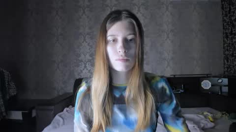 Lili online show from 11/03/25, 10:27