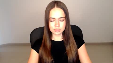 Beata online show from 11/03/25, 01:34