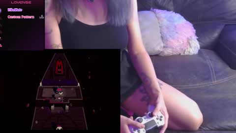 minaDarling online show from 11/05/25, 05:51