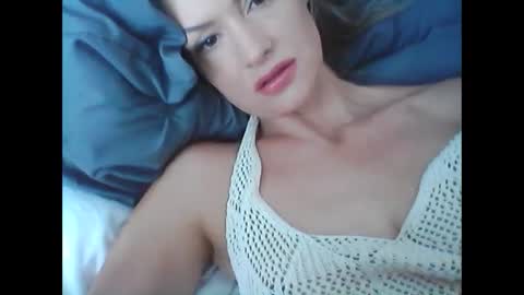 Snapshot of mmmmyesplease1 chatting on 12/20/24, 03:42 mmmmyesplease1 online show from 12/20/24, 03:42