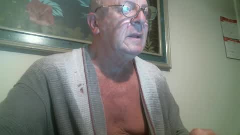 Snapshot of mmrstp chatting on 12/17/24, 11:28 mmrstp online show from 12/17/24, 11:28