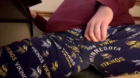 mnguy19726969 online show from 10/27/25, 02:54