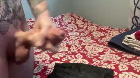 MNTuiLa online show from 10/16/25, 02:29