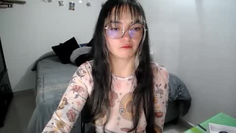 Snapshot of mocca_117 chatting on 10/14/25, 10:38 Sam online show from 10/14/25, 10:38