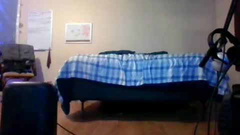 Snapshot of modelusnow chatting on 11/15/25, 05:27 KingandhisQueen11 online show from 11/15/25, 05:27