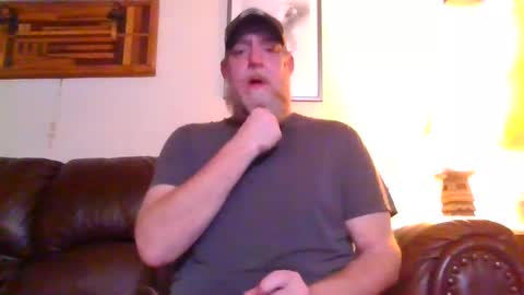 Snapshot of moeblick chatting on 02/04/25, 02:07 moeblick online show from 02/04/25, 02:07