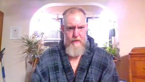 Snapshot of moeblick chatting on 02/11/25, 12:27 moeblick online show from 02/11/25, 12:27
