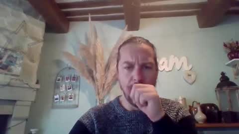 Julien online show from 02/10/25, 03:32