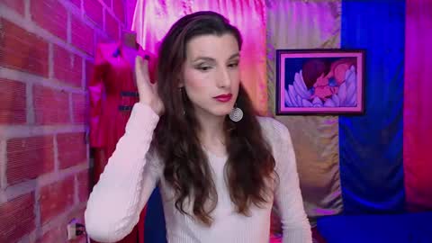 Snapshot of moira_hot chatting on 10/09/25, 02:31 moira_hot online show from 10/09/25, 02:31