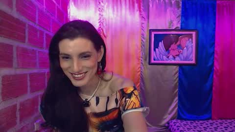 Snapshot of moira_hot chatting on 11/29/25, 12:46 moira_hot online show from 11/29/25, 12:46