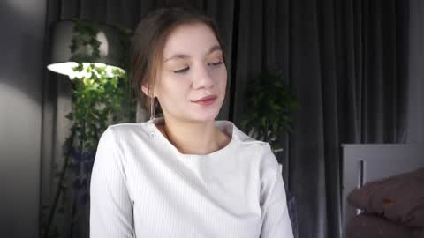 Snapshot of moiraalsbrook chatting on 02/06/25, 03:06 Diana online show from 02/06/25, 03:06
