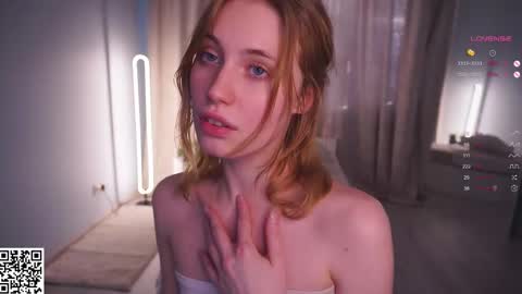 Snapshot of moiraalsbrook chatting on 03/09/25, 02:21 Diana online show from 03/09/25, 02:21