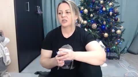 erika online show from 12/28/24, 09:31