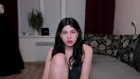 Snapshot of molaganna chatting on 03/04/25, 10:27 molaganna online show from 03/04/25, 10:27