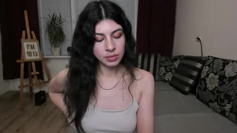 Snapshot of molaganna chatting on 11/11/25, 08:20 molaganna online show from 11/11/25, 08:20