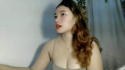 Snapshot of moleschaxxx chatting on 10/23/25, 11:24 Jane online show from 10/23/25, 11:24