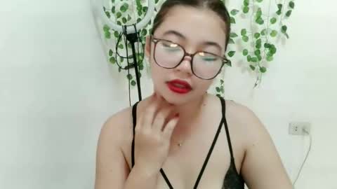 Snapshot of moleschaxxx chatting on 11/03/25, 10:42 Jane online show from 11/03/25, 10:42