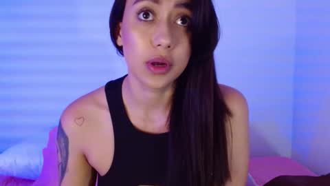 Snapshot of moll1e_ chatting on 03/02/25, 01:15 M o L l i E online show from 03/02/25, 01:15