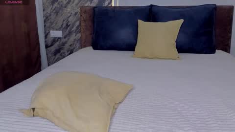 Molly online show from 11/12/25, 09:10