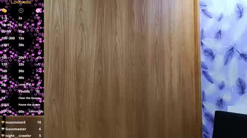 Molly online show from 12/03/25, 11:36