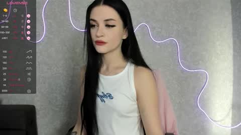 Molly - online show from 10/18/25, 06:48