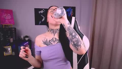 molly_kisss online show from 11/15/25, 09:39