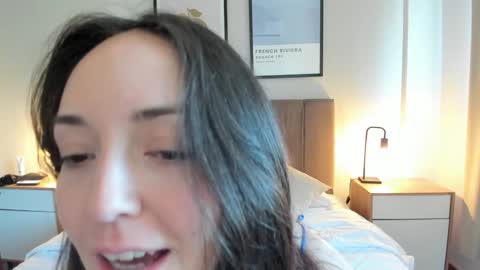 Snapshot of molly_marmalade_ chatting on 01/25/25, 02:14 MOLLY online show from 01/25/25, 02:14