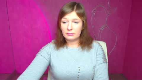 Snapshot of molly_mis chatting on 12/19/24, 12:45 Molly online show from 12/19/24, 12:45