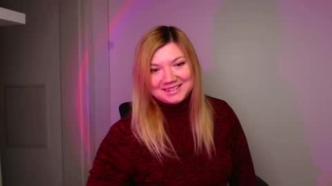 Snapshot of molly_moree chatting on 01/13/25, 12:13 Molly online show from 01/13/25, 12:13