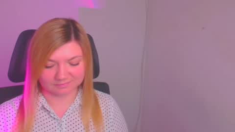 Snapshot of molly_moree chatting on 01/24/25, 03:34 Molly online show from 01/24/25, 03:34