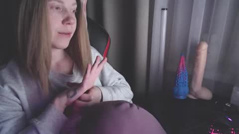 I have new photos come and see with love Molly online show from 01/26/25, 02:41