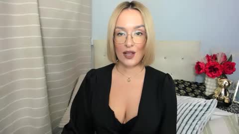 MollyCrazy online show from 10/26/25, 06:47