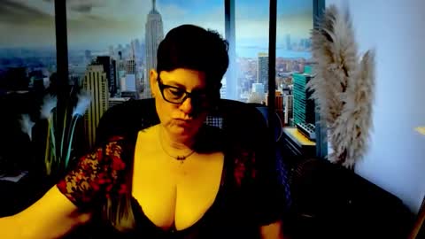 MollySun Nina Randmann online show from 11/18/25, 07:51