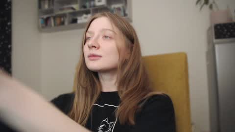 Snapshot of mollytucker chatting on 01/03/25, 03:33 mollytucker online show from 01/03/25, 03:33