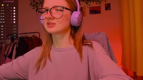 mollytucker online show from 11/15/25, 02:57