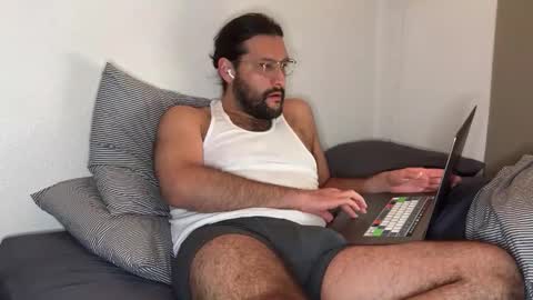 Snapshot of molten_escargot chatting on 12/22/24, 10:17 molten_escargot online show from 12/22/24, 10:17