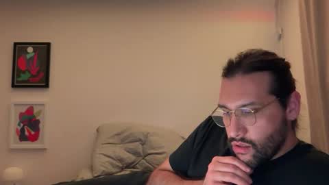 Snapshot of molten_escargot chatting on 12/30/24, 09:48 molten_escargot online show from 12/30/24, 09:48