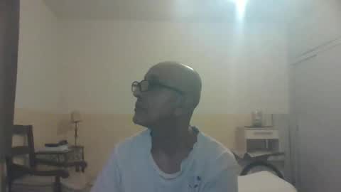 moment71200 online show from 01/06/25, 06:20