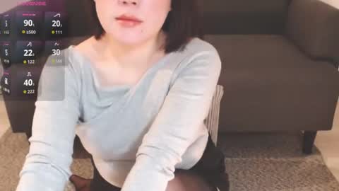 Momo online show from 10/30/25, 01:18