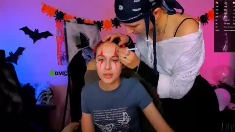 Mona  online show from 10/23/25, 07:12