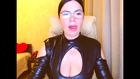 Snapshot of monica1203 chatting on 02/16/25, 03:38 monica online show from 02/16/25, 03:38