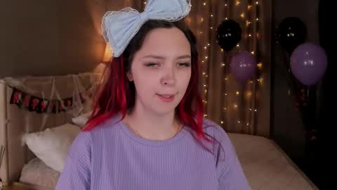 Monica online show from 11/01/25, 05:31