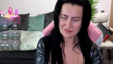 Monica online show from 09/24/25, 04:54