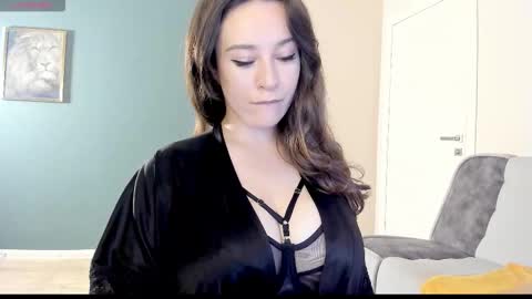 Monika online show from 10/07/25, 06:27