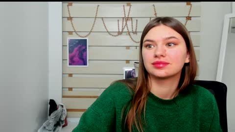 Monika online show from 02/04/25, 07:55