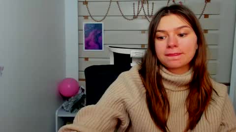 Monika online show from 02/12/25, 07:35