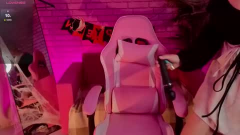 Monica online show from 10/29/25, 09:00