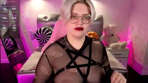 Monica online show from 10/31/25, 09:10