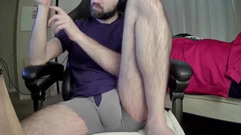 Snapshot of monkey_4u chatting on 12/18/24, 07:19 monkey_4u online show from 12/18/24, 07:19