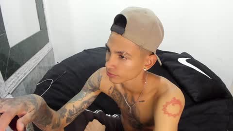 monkeyd_66 online show from 01/30/25, 12:59